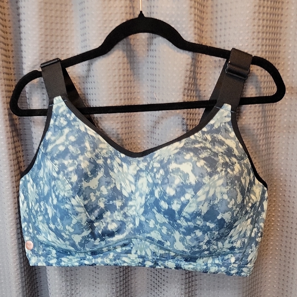 Cacique Livi Active Sports Bra Size 44DD